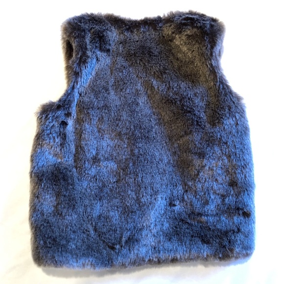 GAP girls faux fur vest - Picture 4 of 4